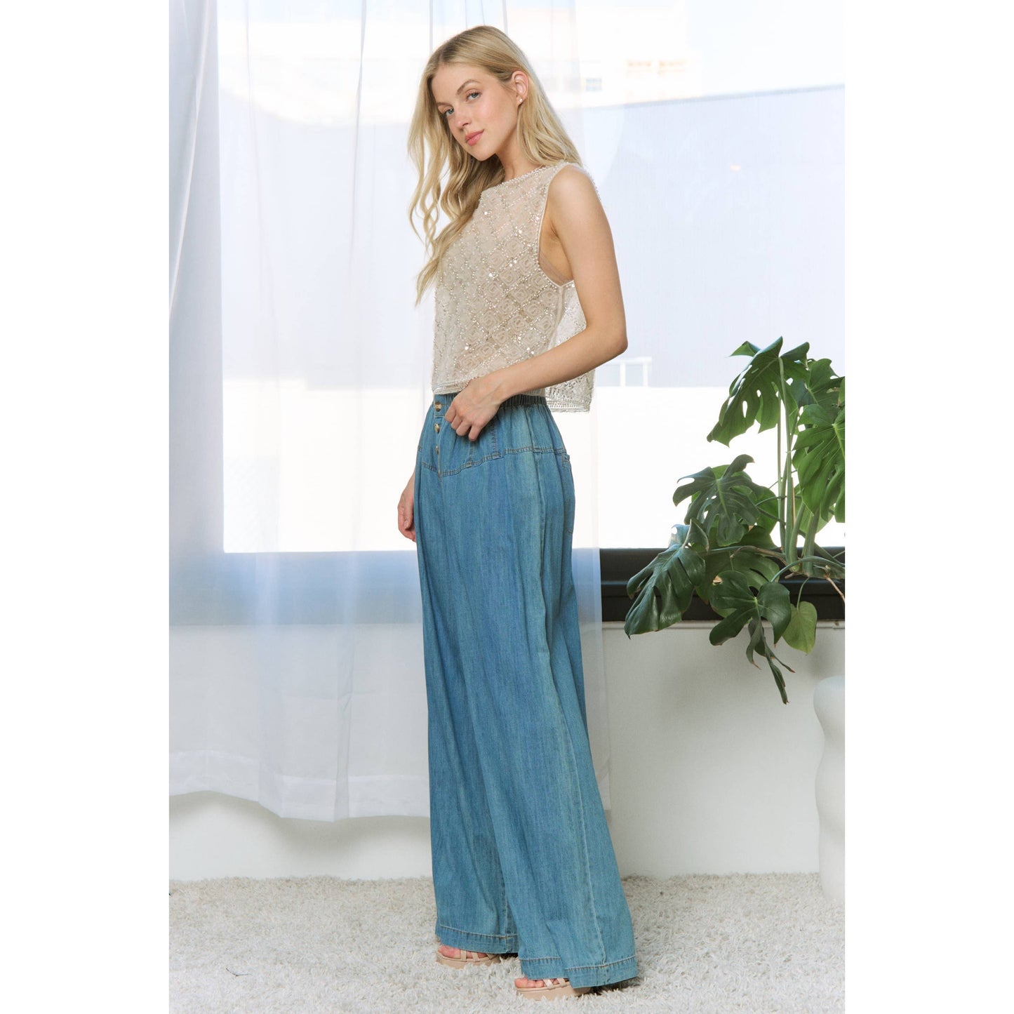 HIGH RISE BUTTON FRONT WIDE LEG PANTS: Medium Denim / S-M-L(2-2-2)