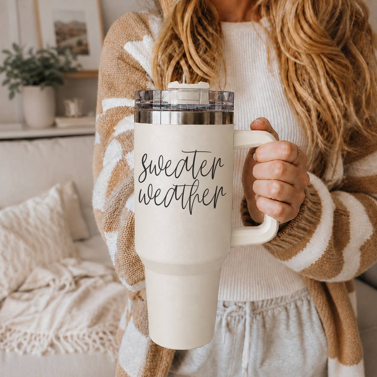 Mom Fuel Tumbler, Travel Coffee Mug, Mother's Day Gifts 40oz: Mom Fuel