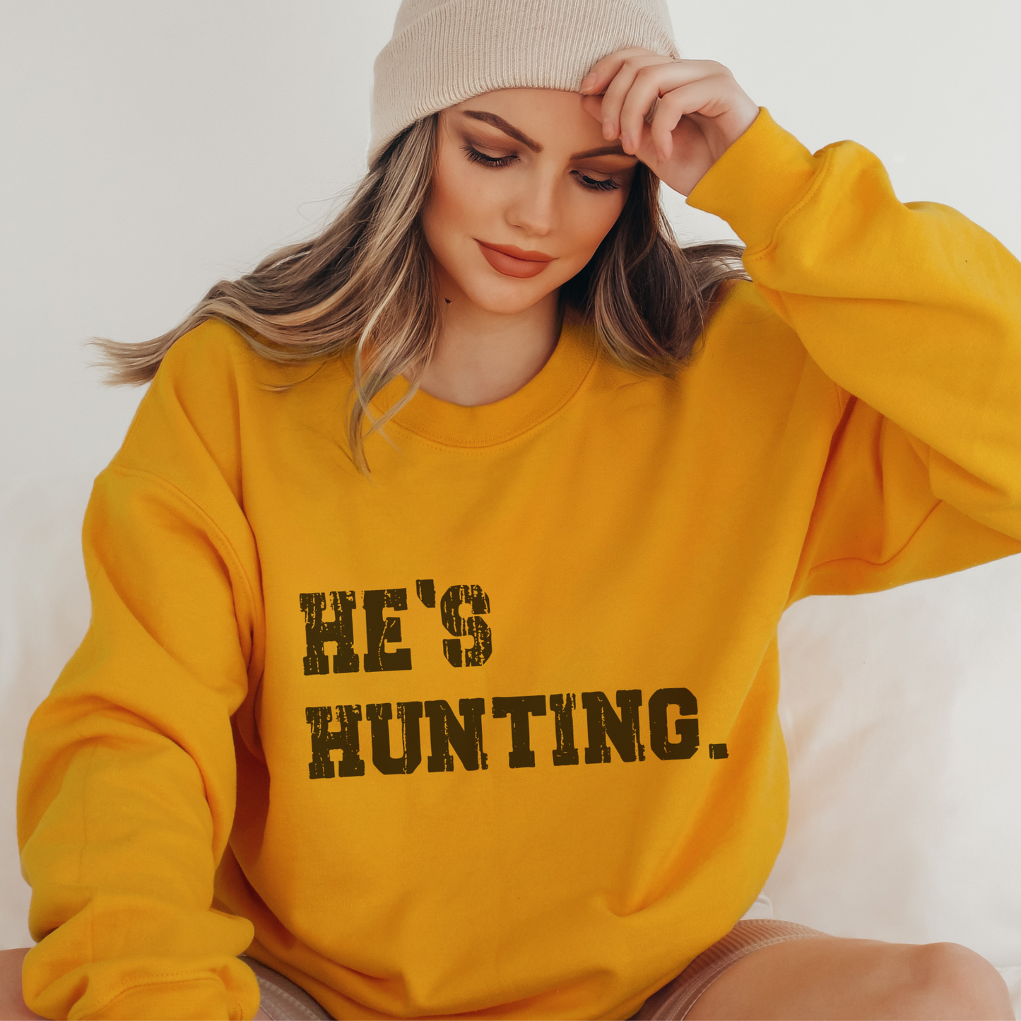 He's Hunting Funny Distressed Crewneck Sweatshirt: White / Medium