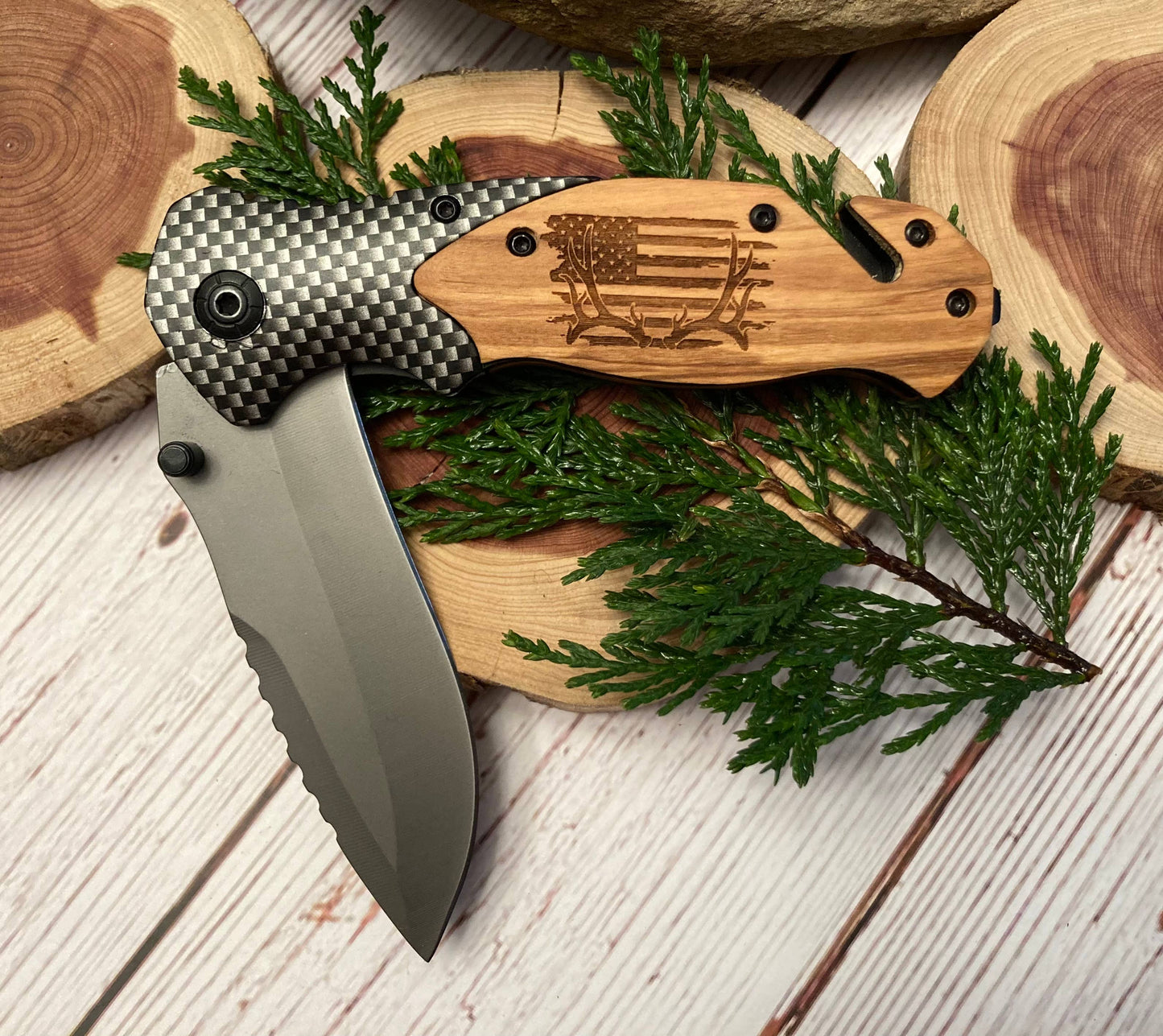 Flag with Antlers Knife